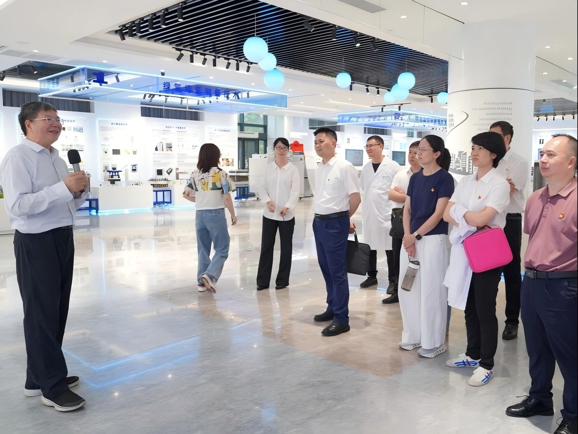 图片4.jpg 图片4.jpg